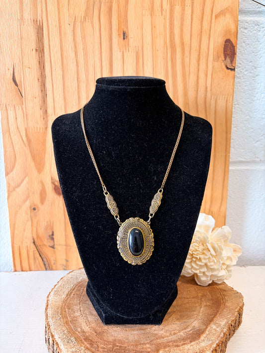 Vtg Ornate Black & Gold Tone Necklace