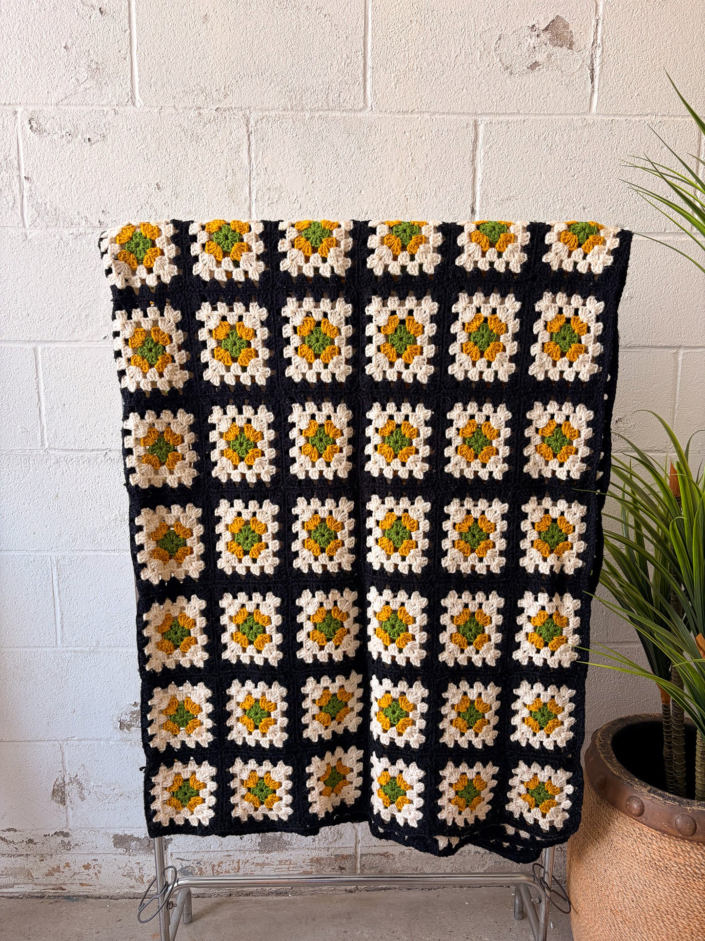 Vtg Crochet Throw Blanket (Local Pick Up Only)