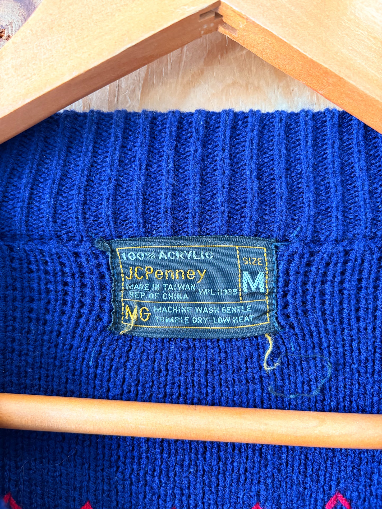 Vtg Navy & Red Winter Sweater : M