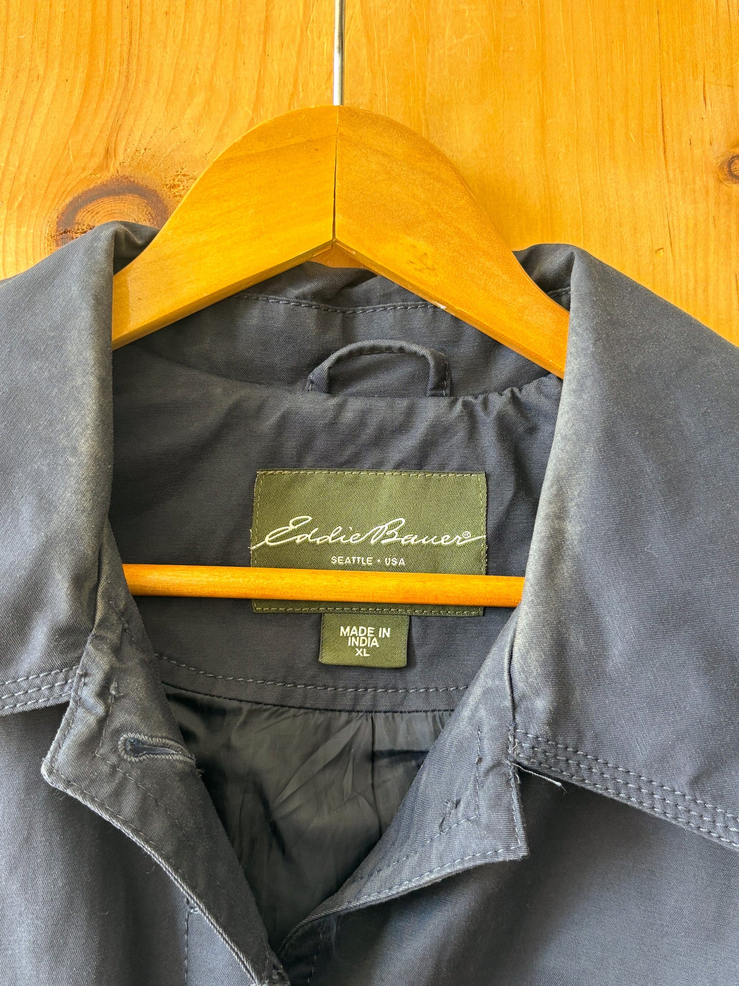 Navy Eddie Bauer Jacket : XL
