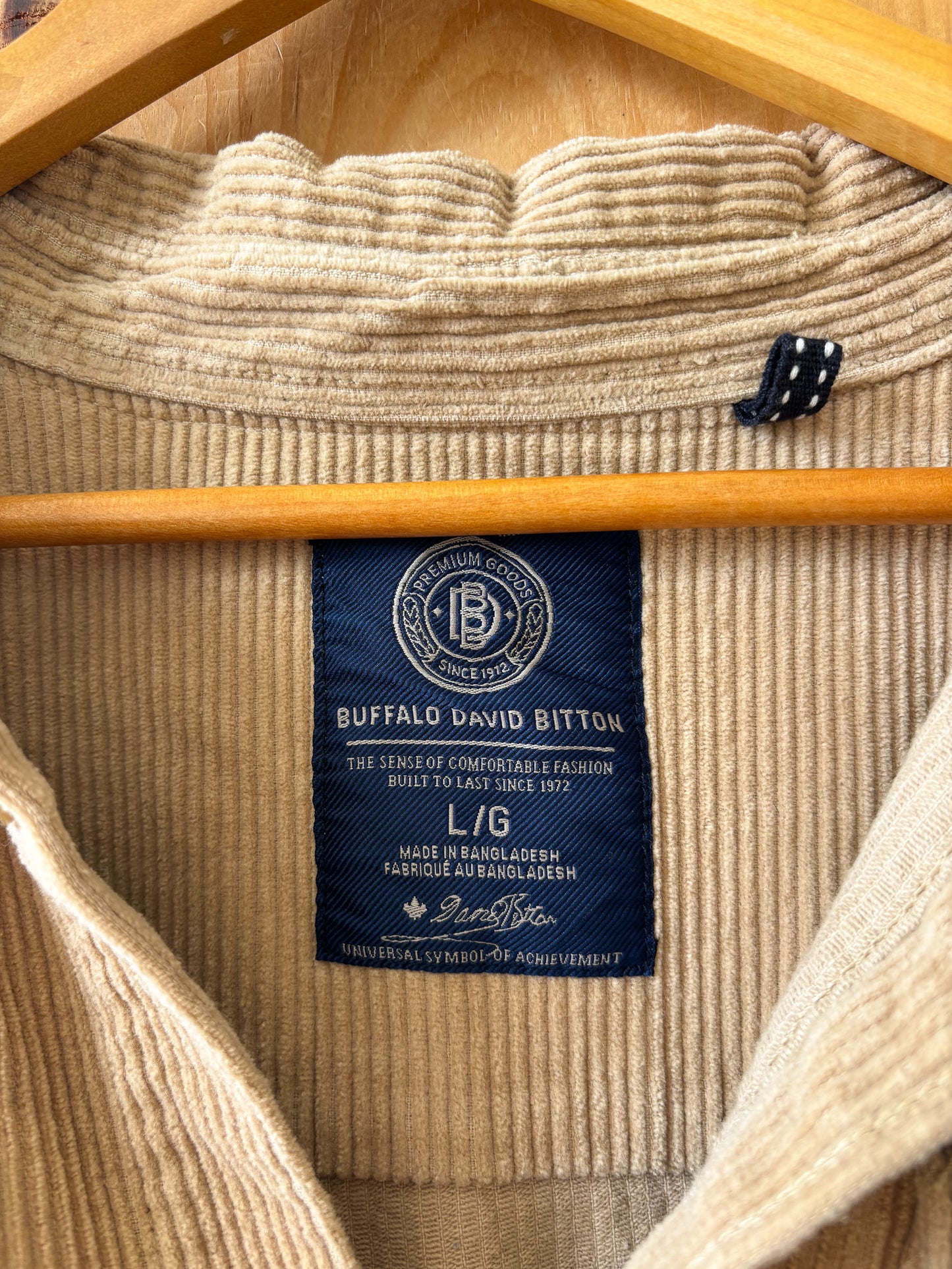 Tan Corduroy Button Up : L