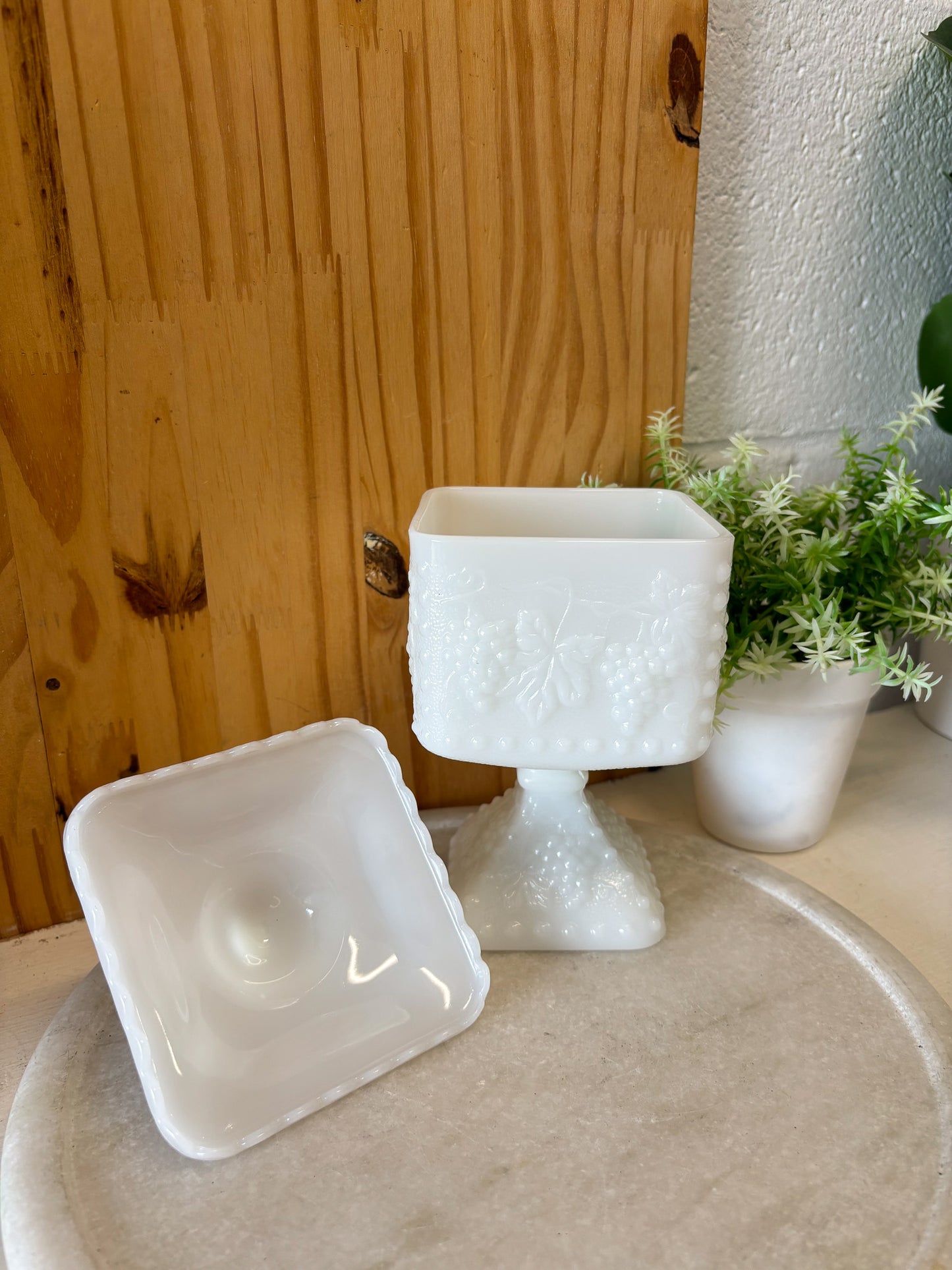 Vtg Milk Glass Pedestal Dish (Local Pick Up Only)
