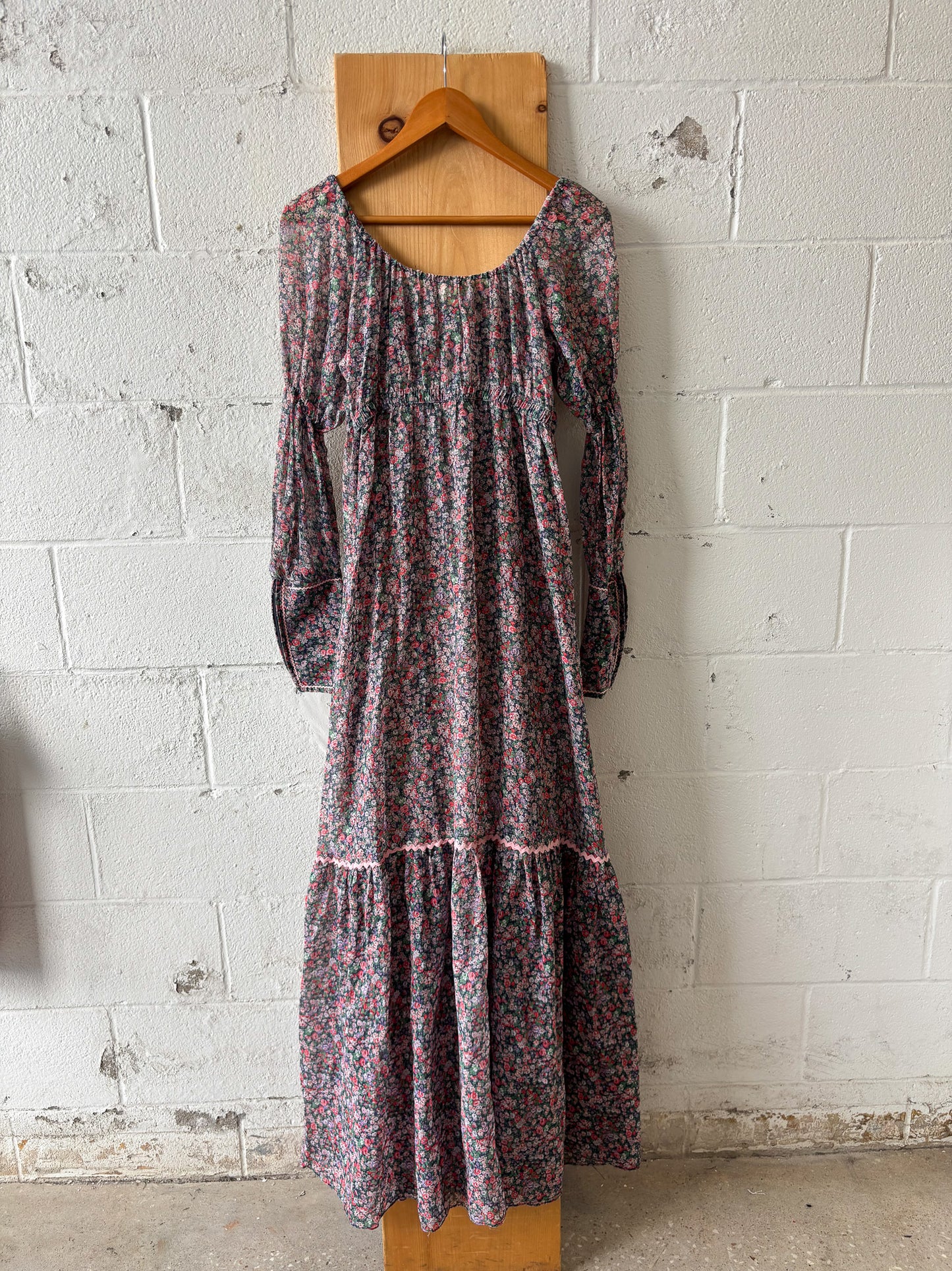 Vtg Semi-Sheer Floral Dress : S/M