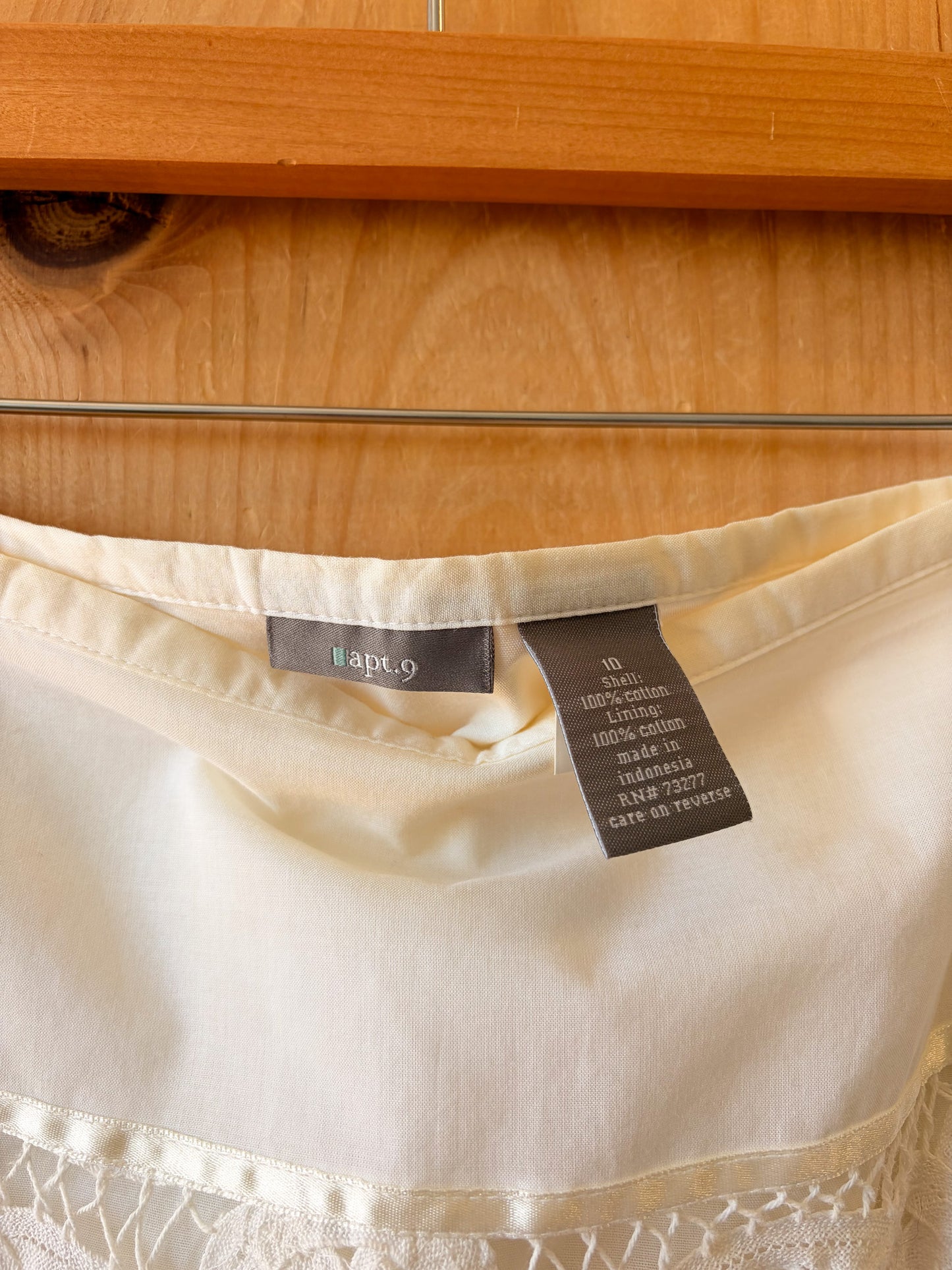 Lace Layer Skirt : 10 (As Is)