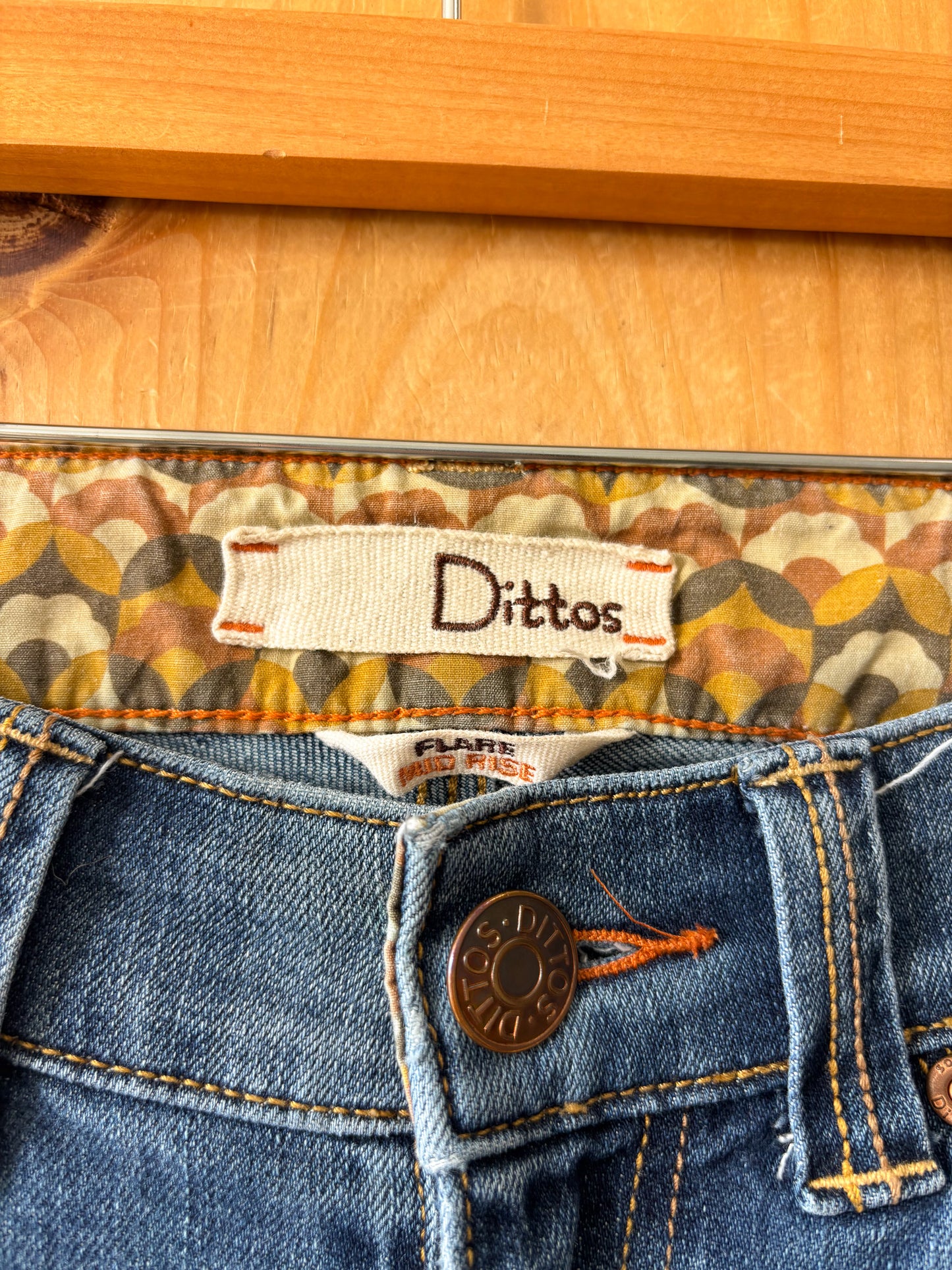Dittos Flare Jeans : 31"W