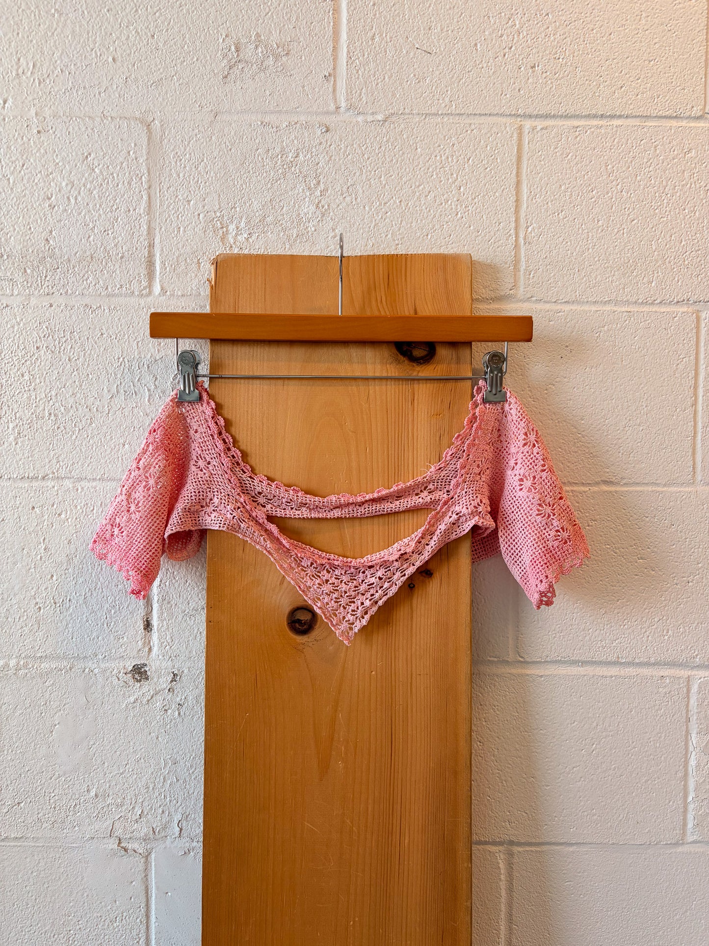 Vtg Pink Crochet Shrug : XS-M