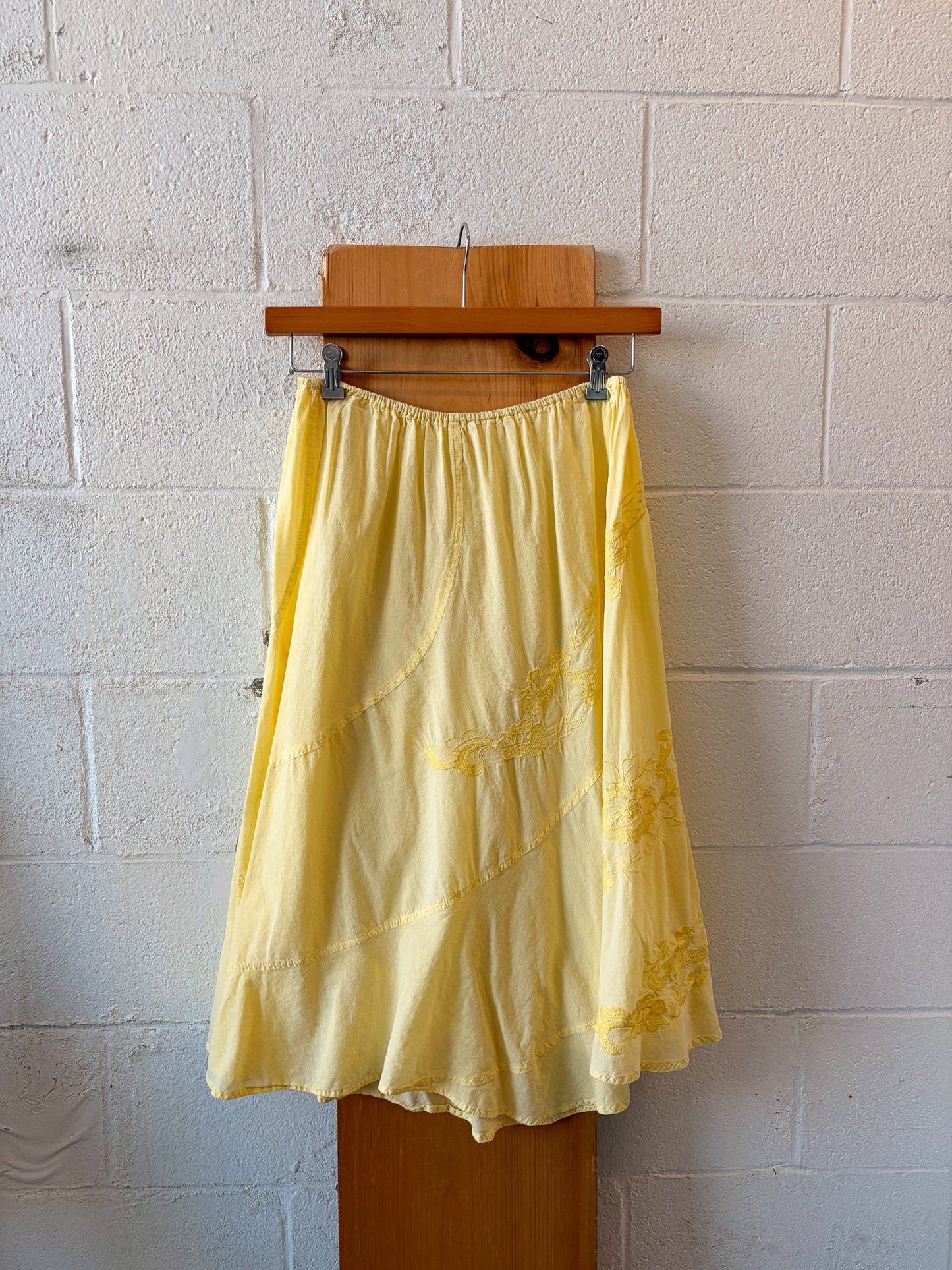 Floral Embroidered Yellow Skirt : 28"W