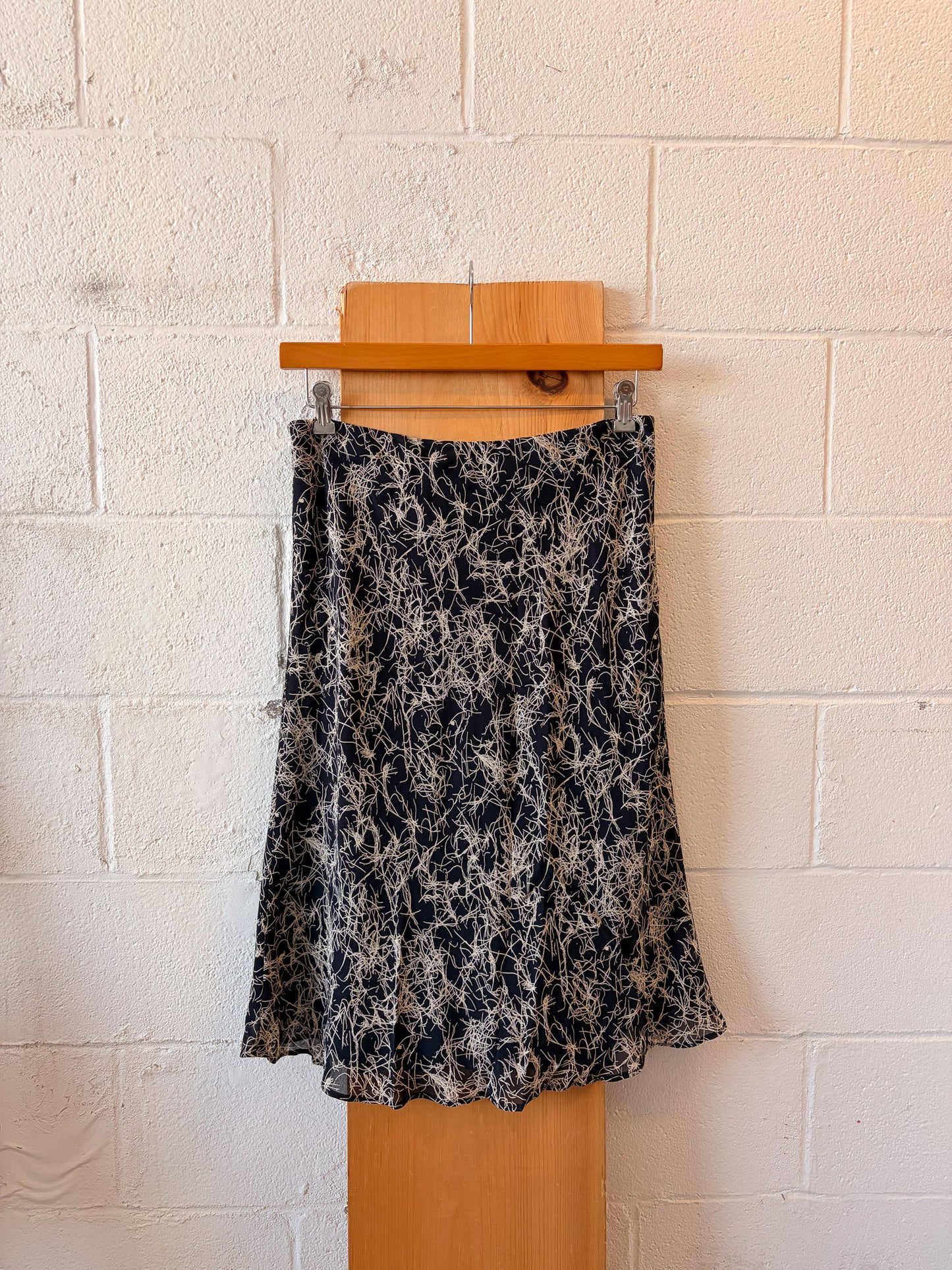 Abstract Patterned Skirt : XL