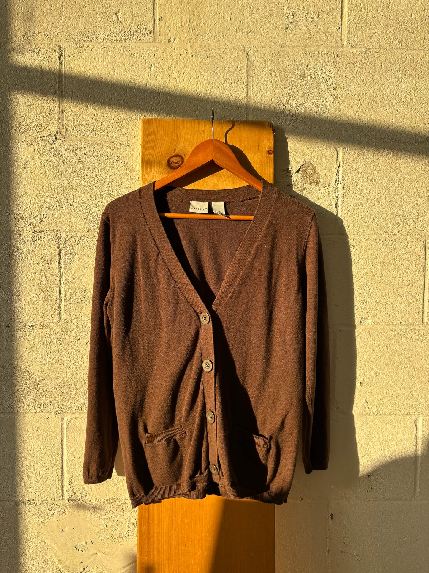 Brown Cardigan : M