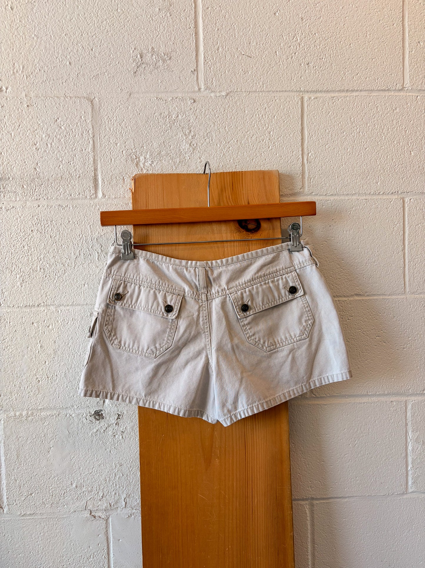 Vtg Khaki Shorts : Juniors 7