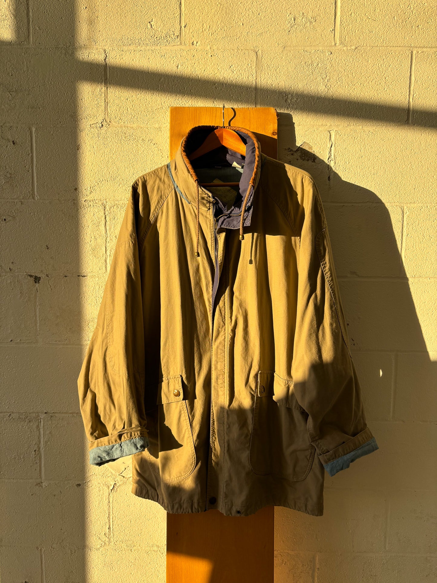 Vtg Brown Coat : L/XL
