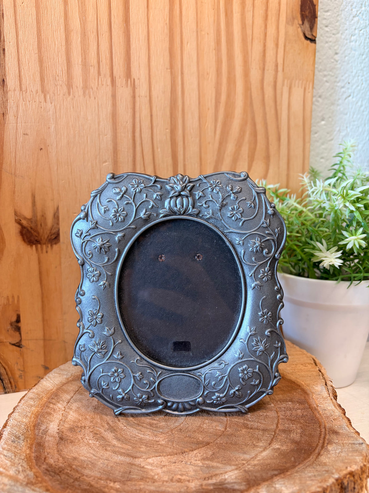 Ornate Silver Tone Frame (Local Pick Up Only)