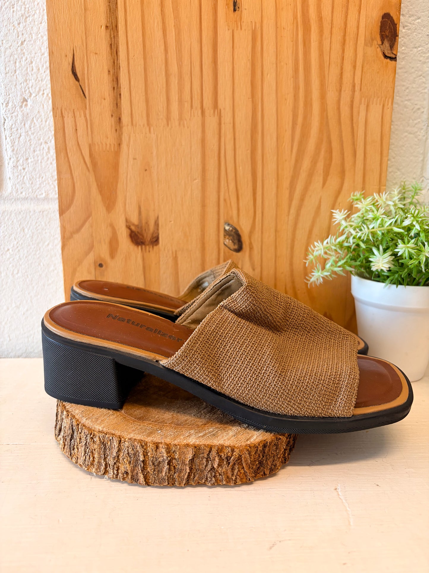 Naturalizer Block Heels : Size 6.5