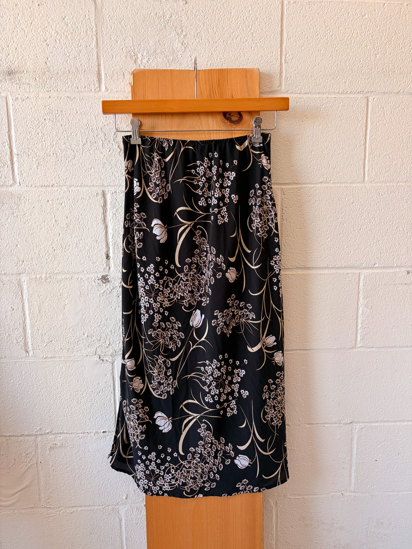 Floral Printed Skirt : 10