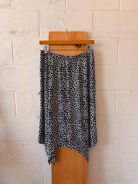 Asymmetrical Hem Polka Dot Skirt : L