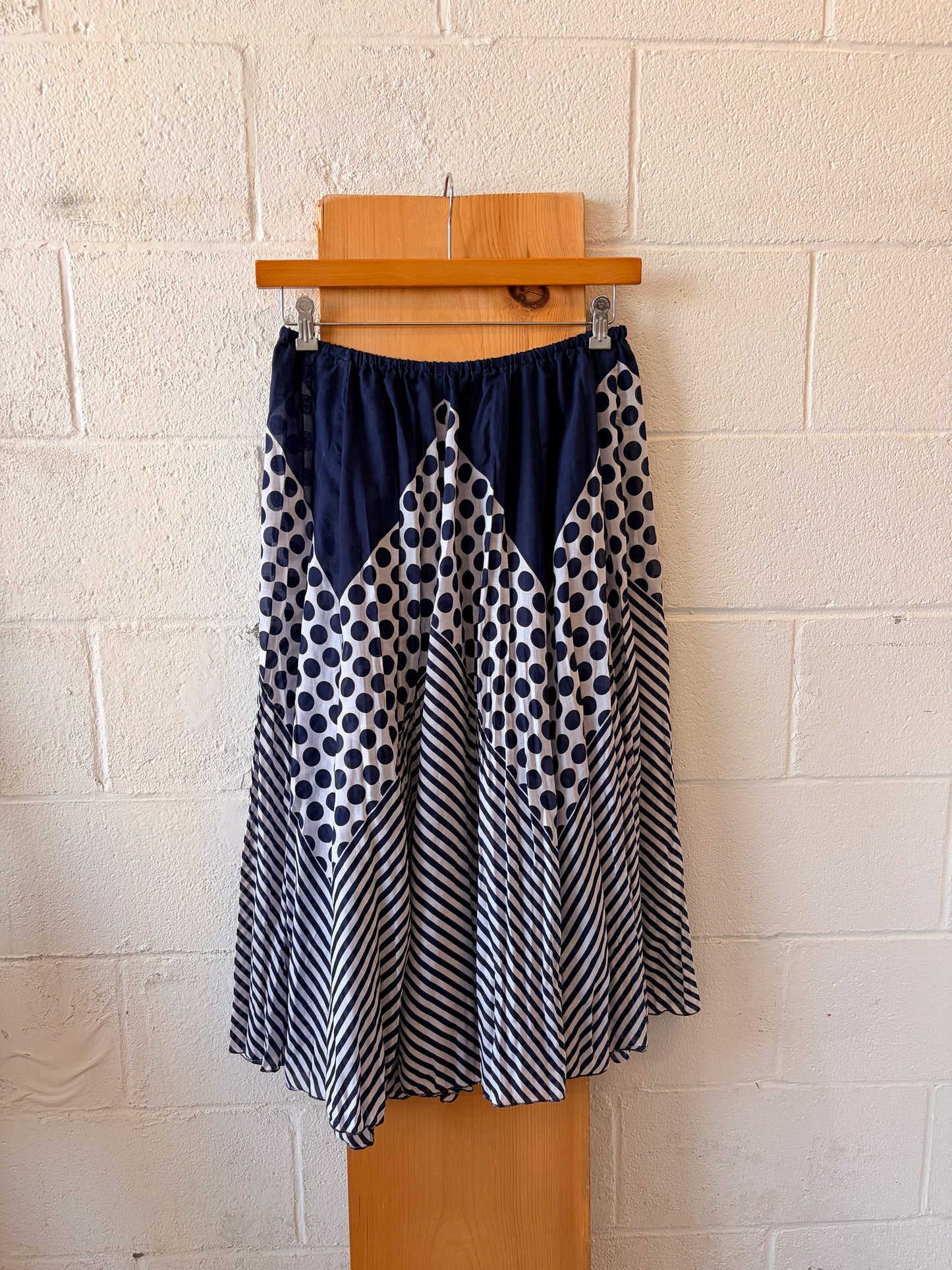 Navy & White Multi Patterned Skirt : 34"W