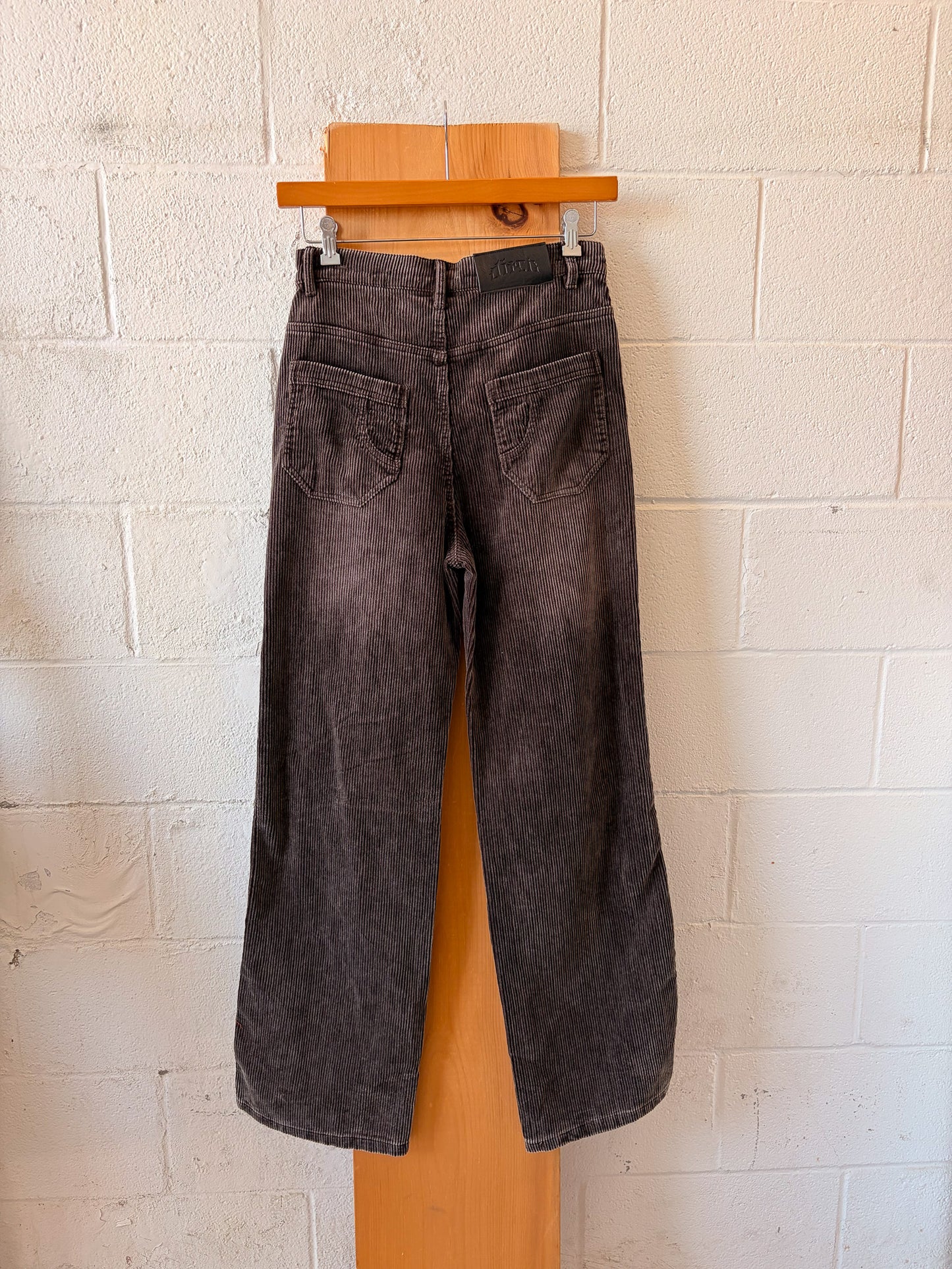 Ditch Corduroy Pants : 30x32