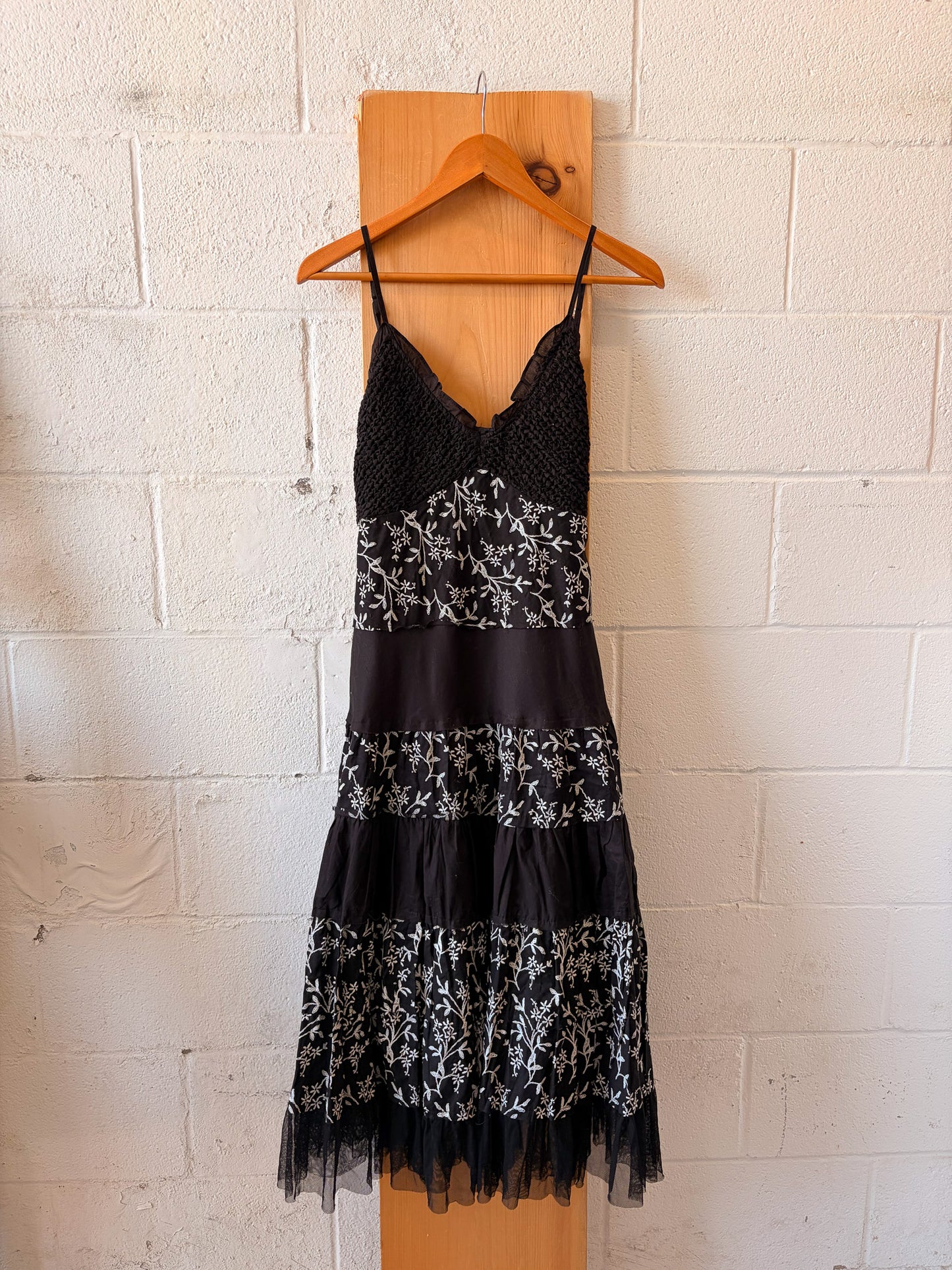 Black & White Tiered Floral Dress : XL