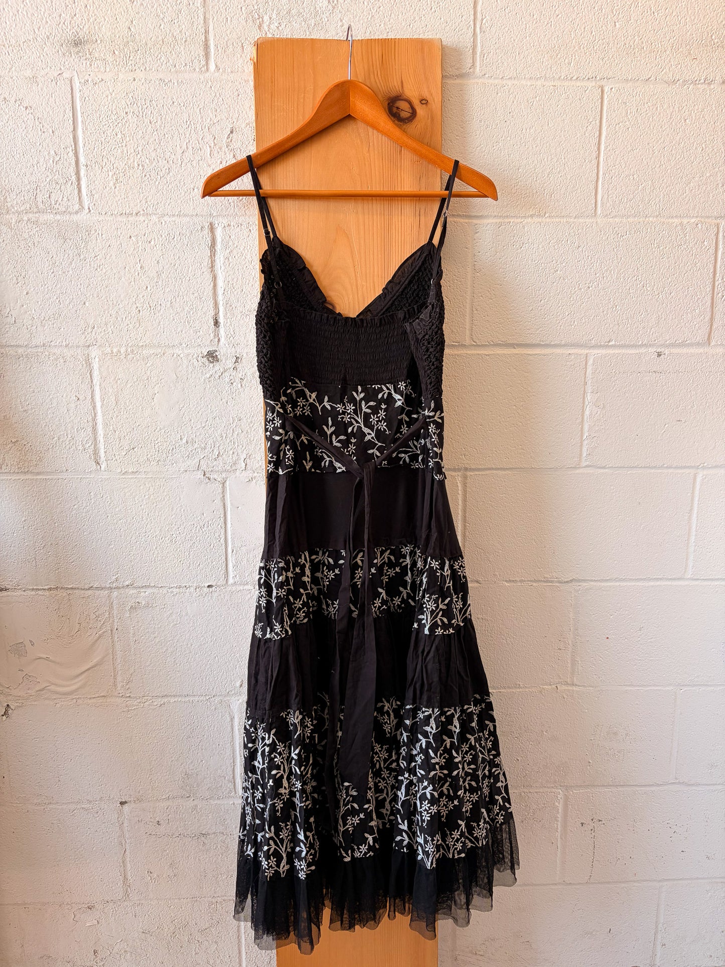 Black & White Tiered Floral Dress : XL