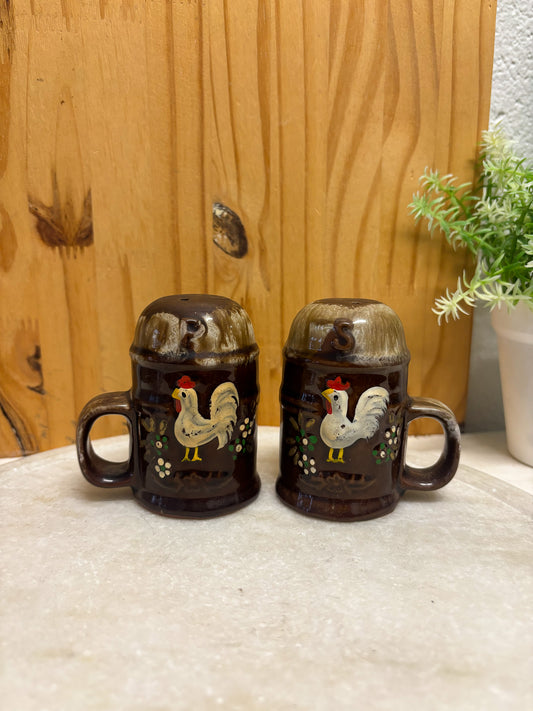 Vtg Rooster Salt & Pepper Shakers