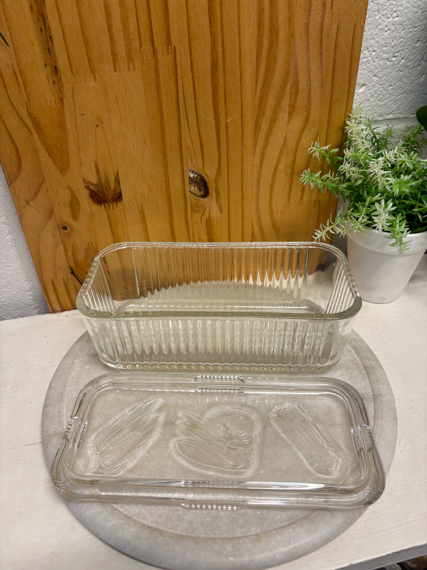 Vtg Glass Fridge Container (Local Pick Up Only)