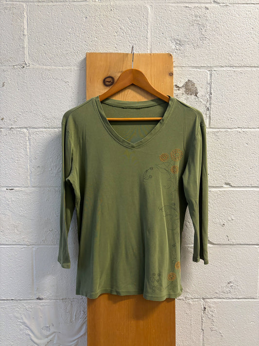 Floral Embroidered Green Top : L