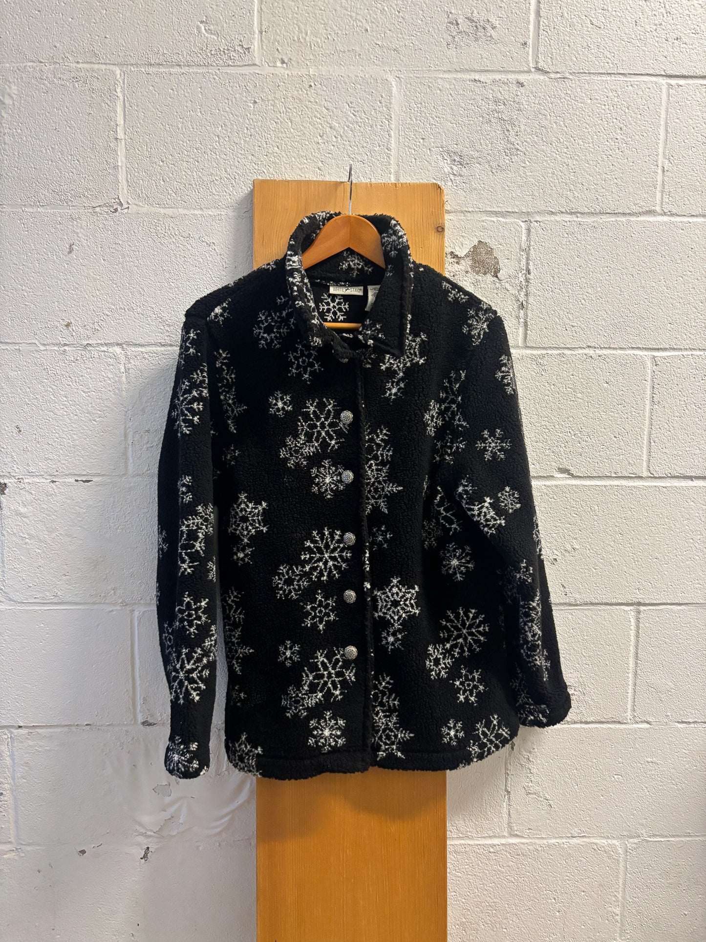 Snowflake Sherpa Jacket : L