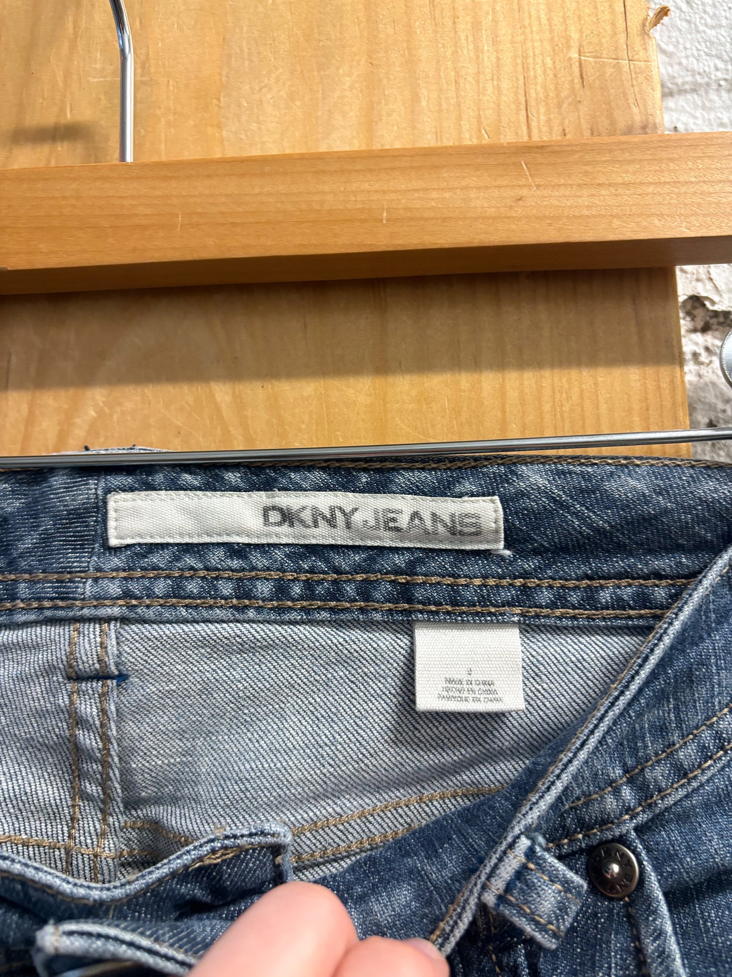DKNY Jeans : 2
