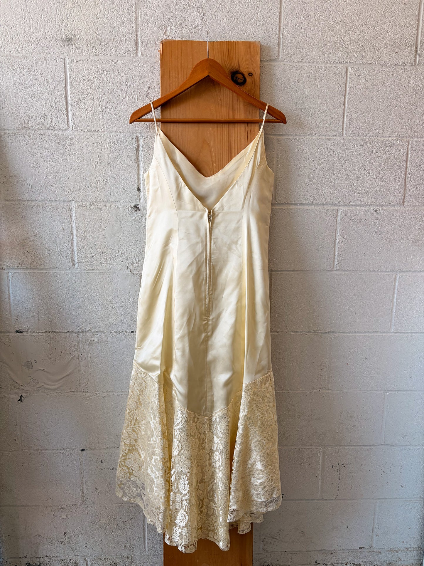 Vtg Ivory Lace Detailed Drop Waist Dress : 9/10