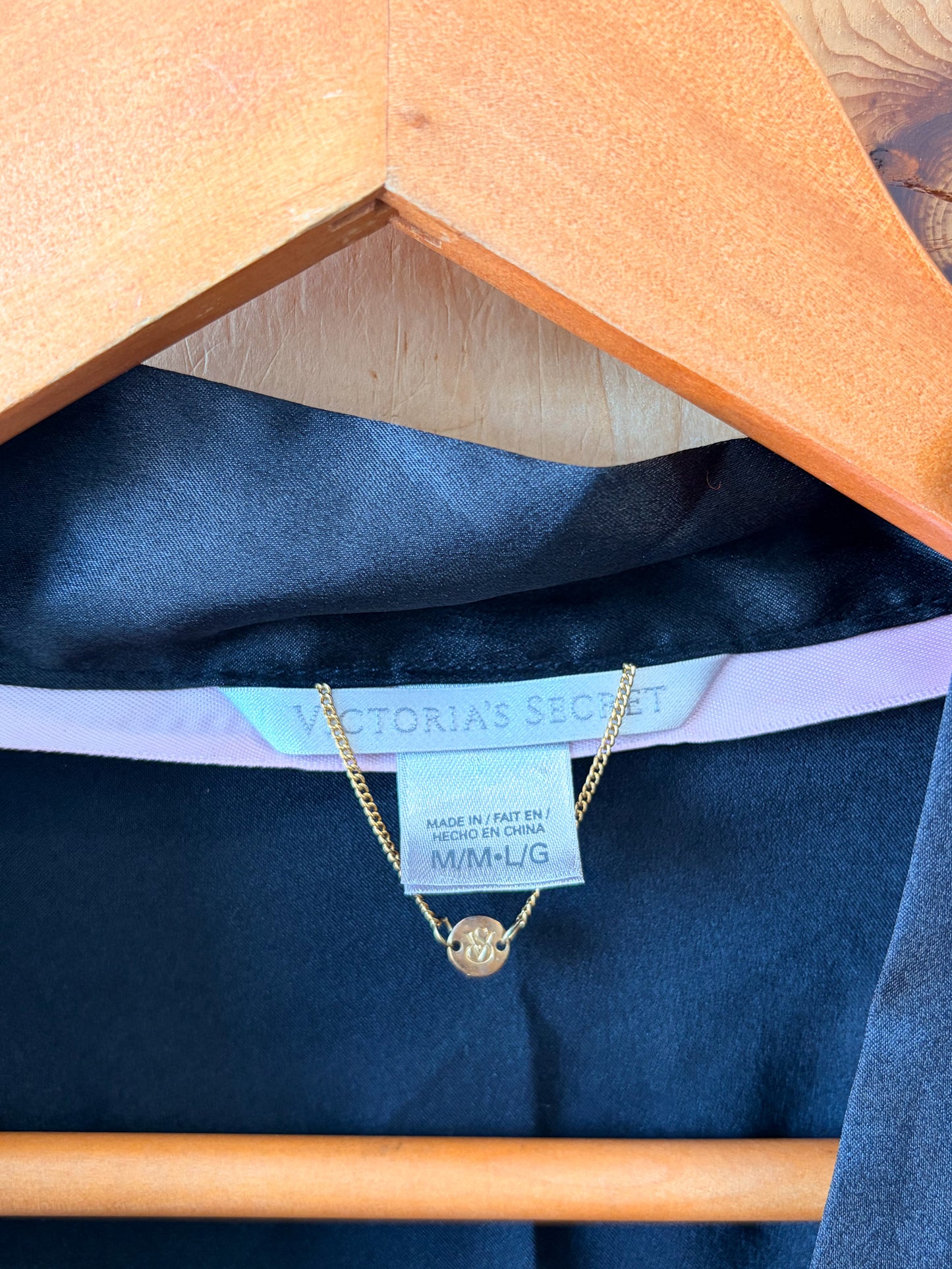 Black Victoria's Secret Robe : M-L