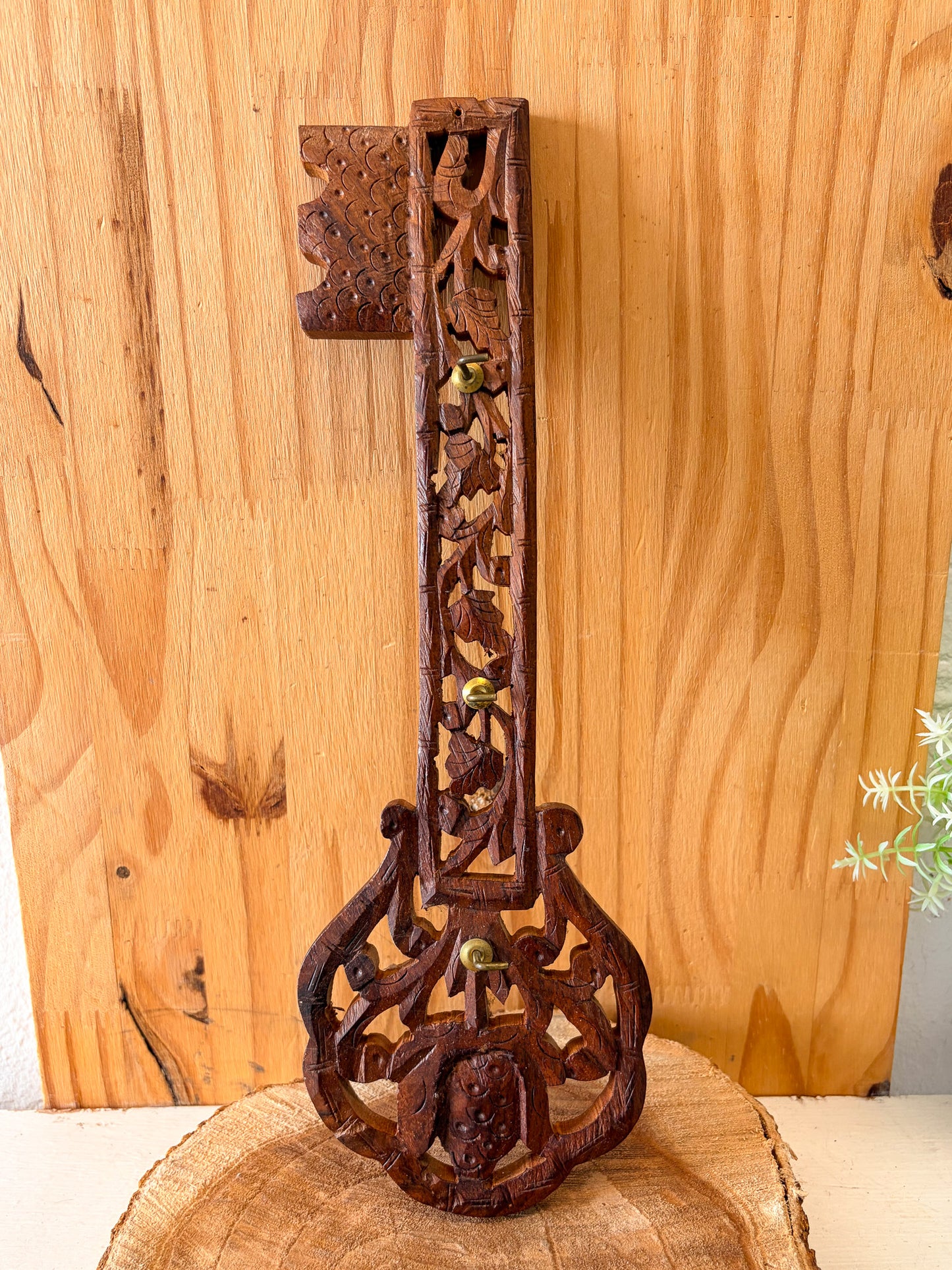 Wooden Key Holder Wall Hang (Local Pick Up Only)