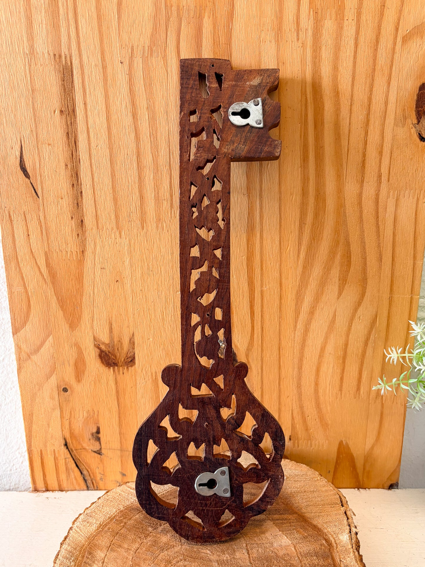 Wooden Key Holder Wall Hang (Local Pick Up Only)