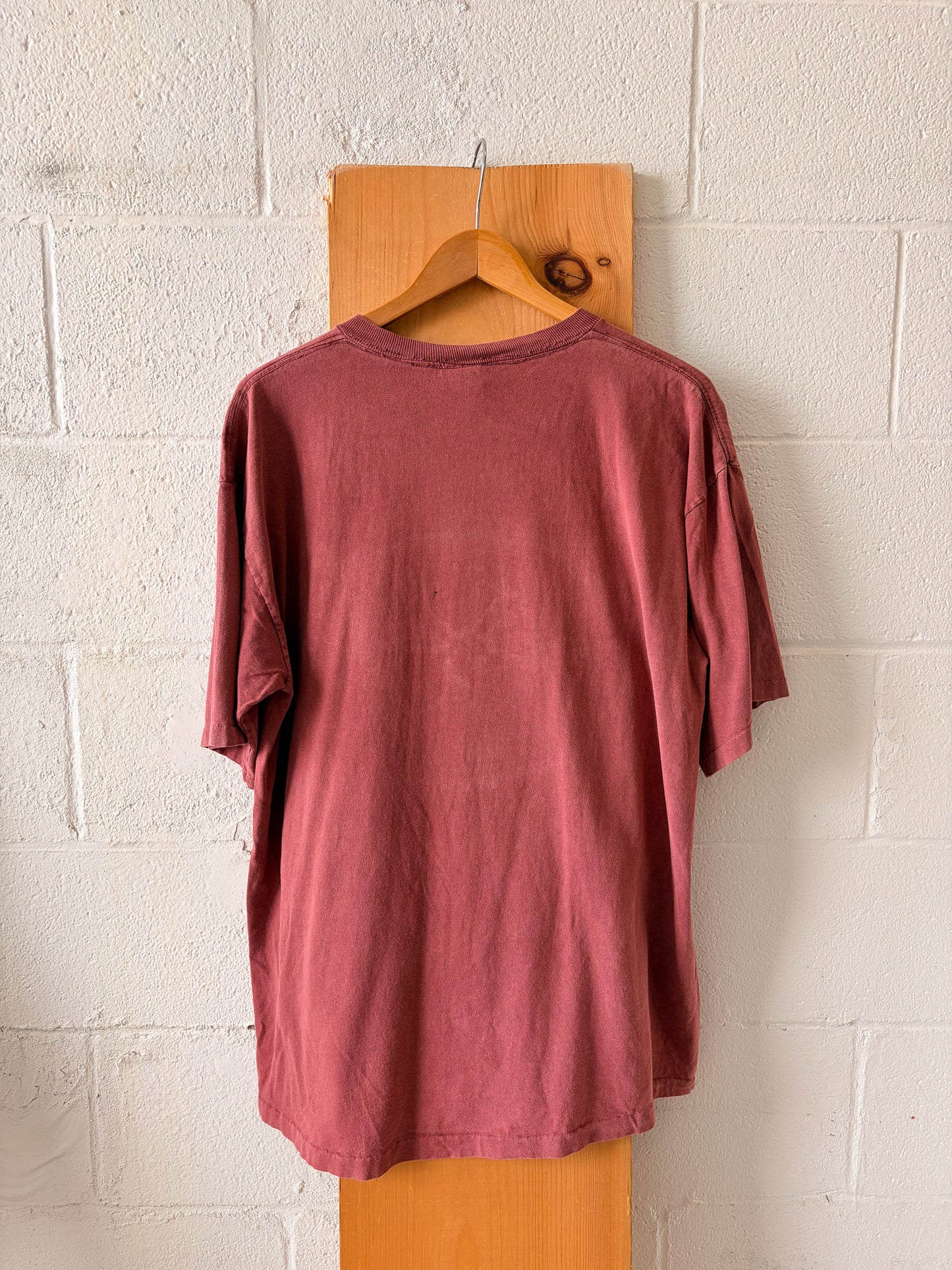 Distressed Single Stitch "Country Tonite" Tee : XL