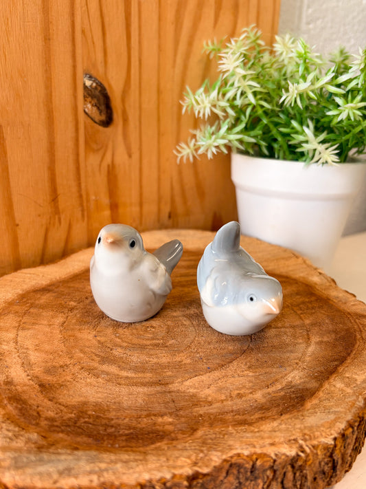 Pair of Little Ceramic Birds (Local Pick Up Only)