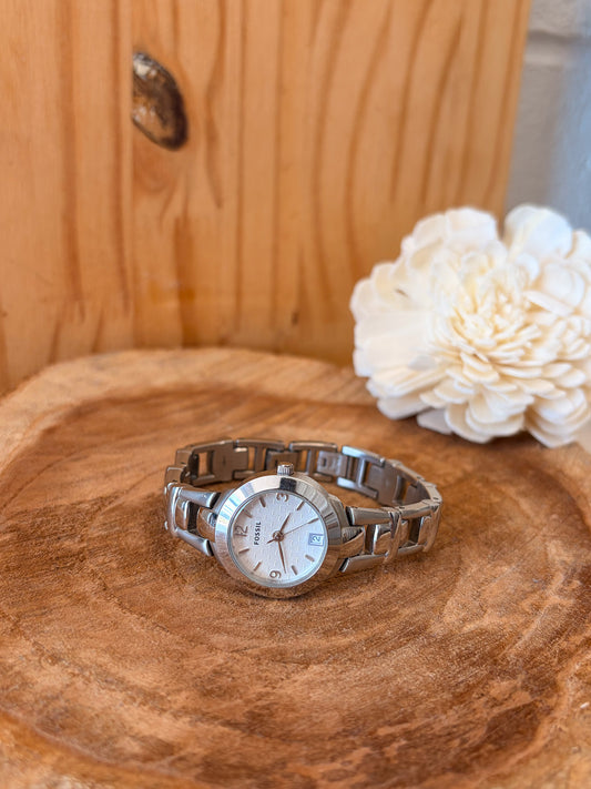 Silver Tone Fossil Watch (Untested)