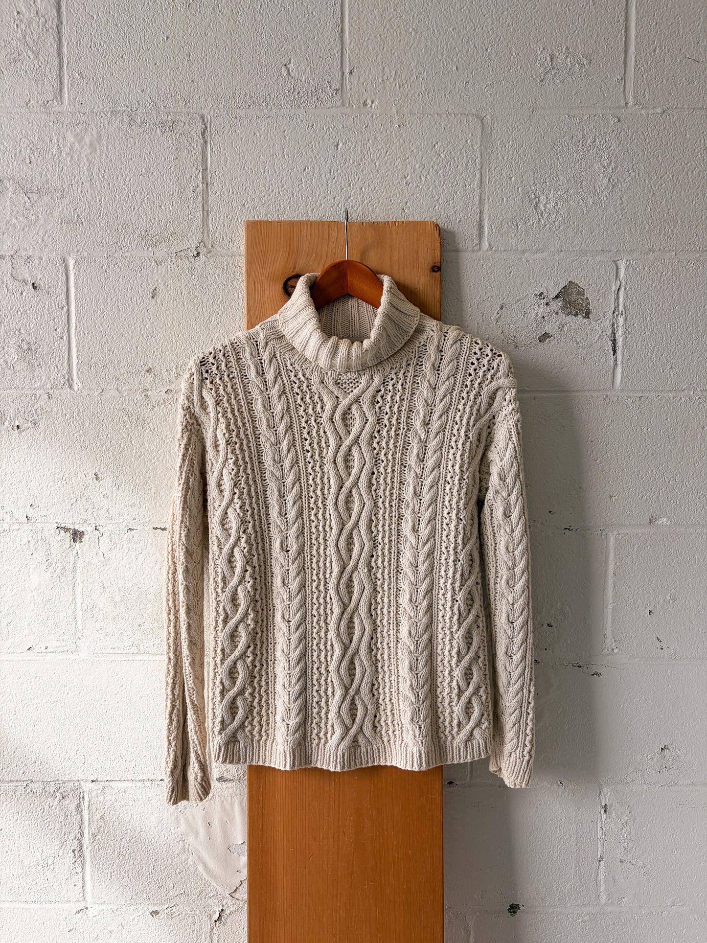 Knit Cream Sweater : M