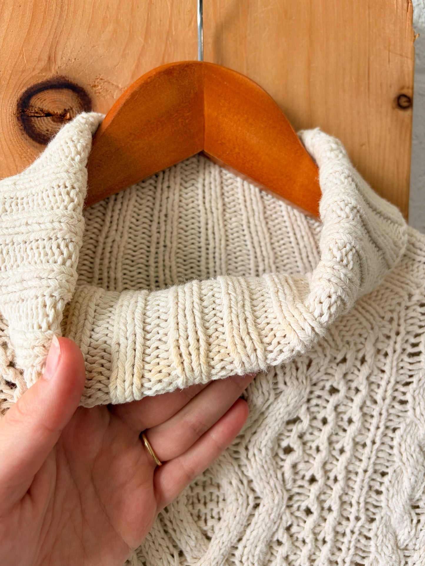 Knit Cream Sweater : M