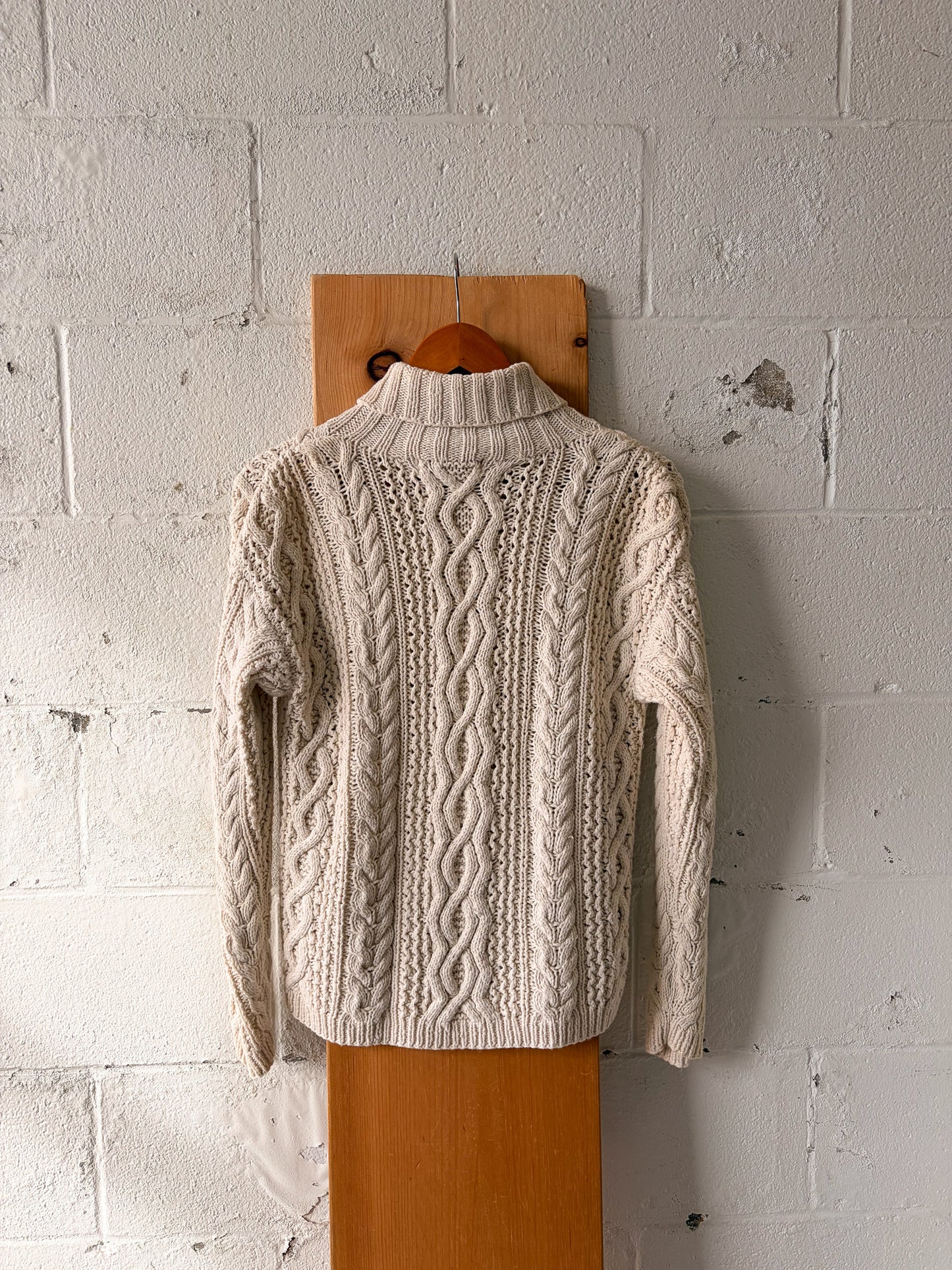Knit Cream Sweater : M