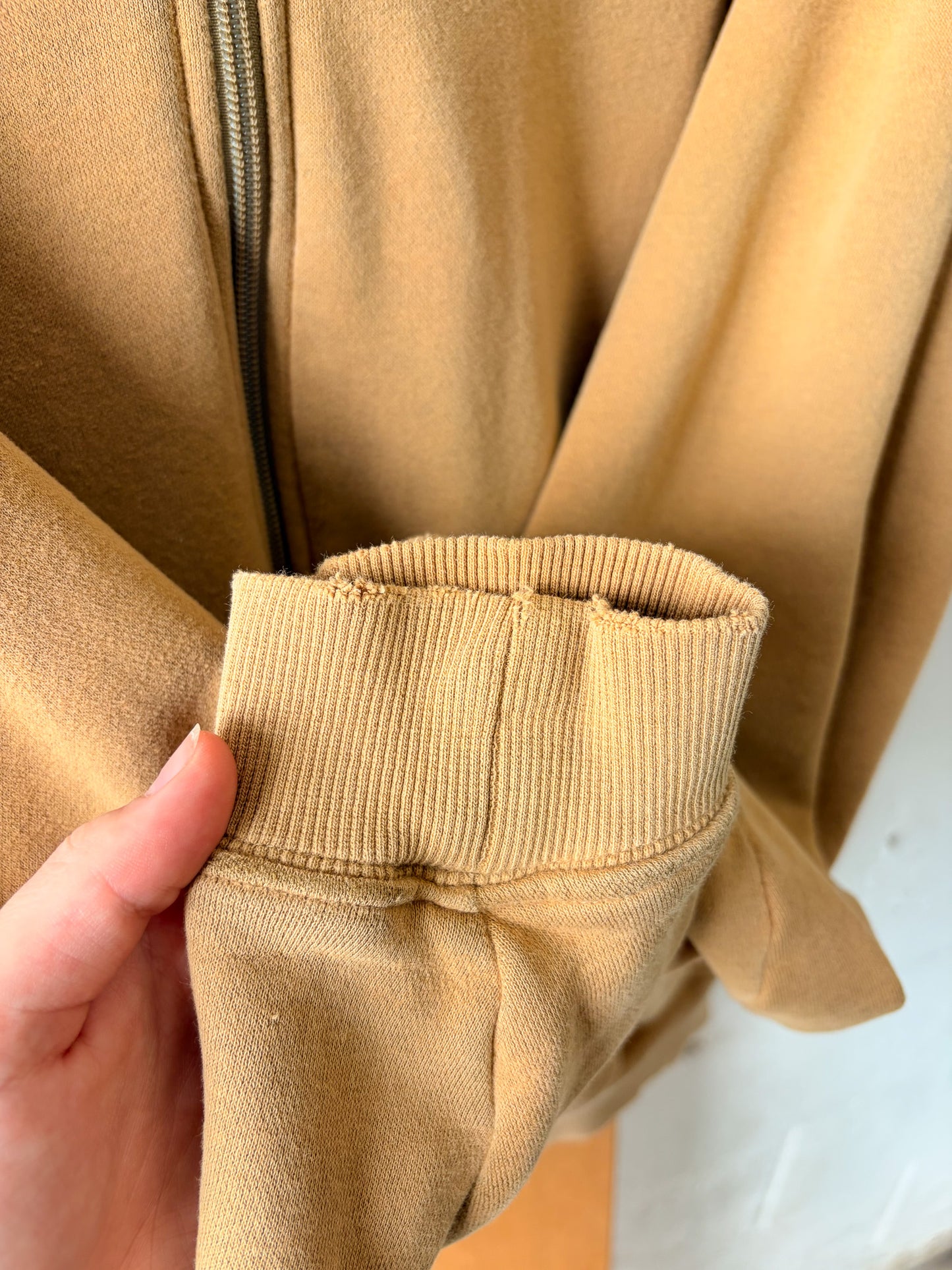 Brown Columbia Hoodie : M