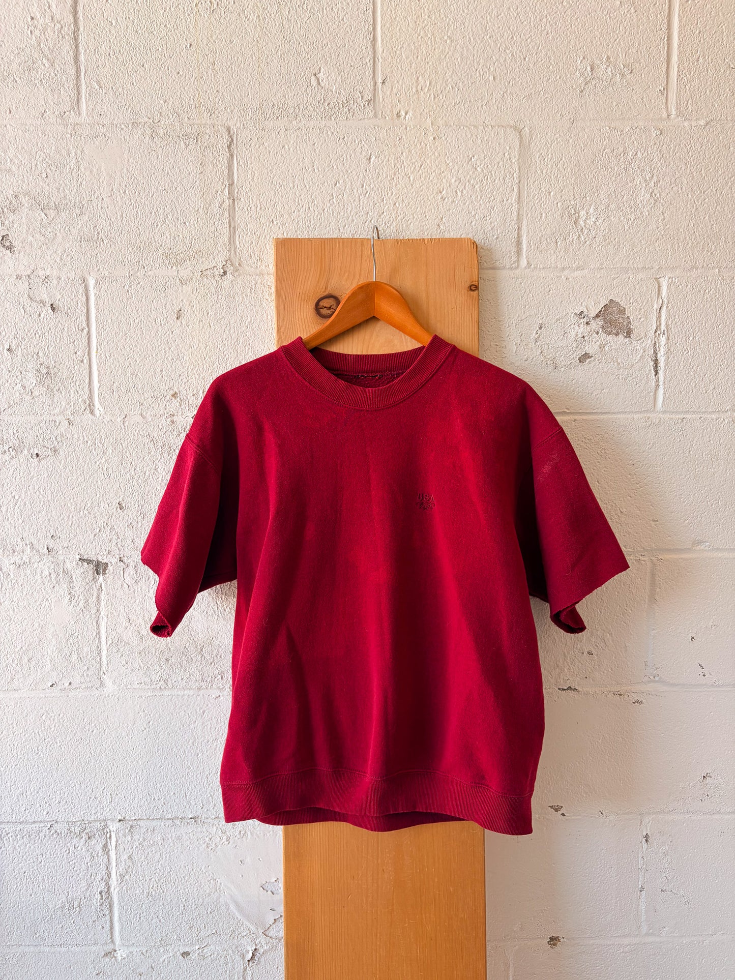 Red Olympic Cut Off Crew : L (As Is)