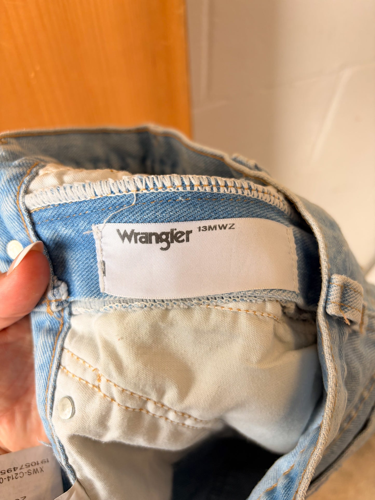Wrangler Denim Cutoffs : 30"W