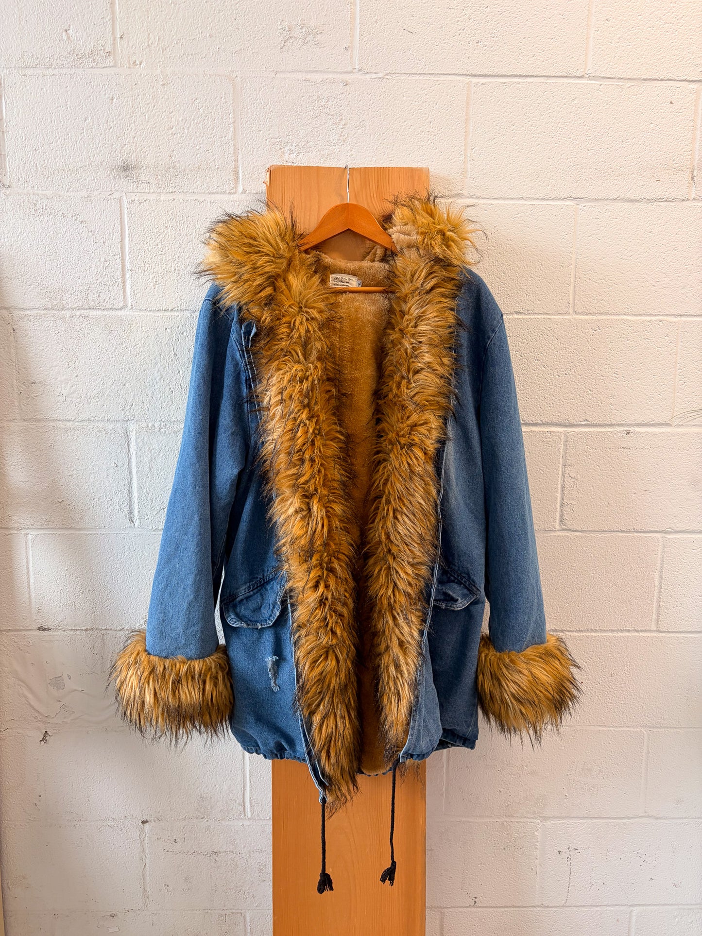 Faux Fur Trimmed Denim Coat : 3XL (Local Pick Up Only)