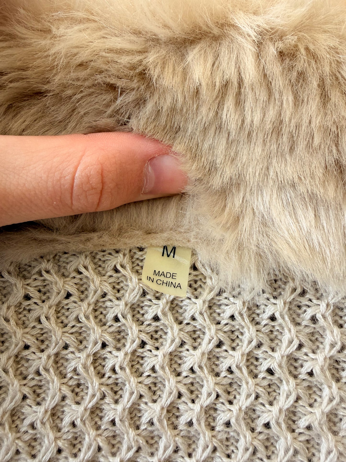 Faux Fur Reversible Zip Up Vest : M