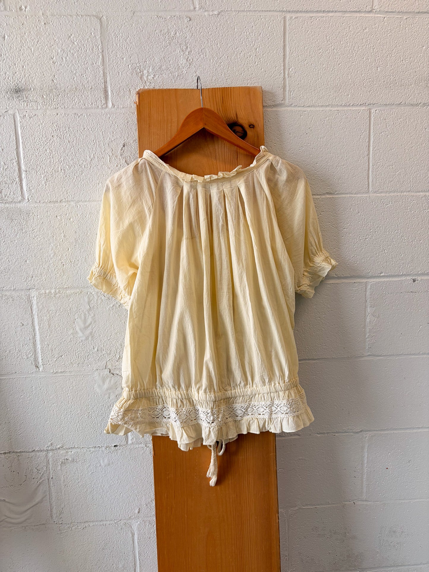 Lace Trimmed Puff Sleeve Top : M/L