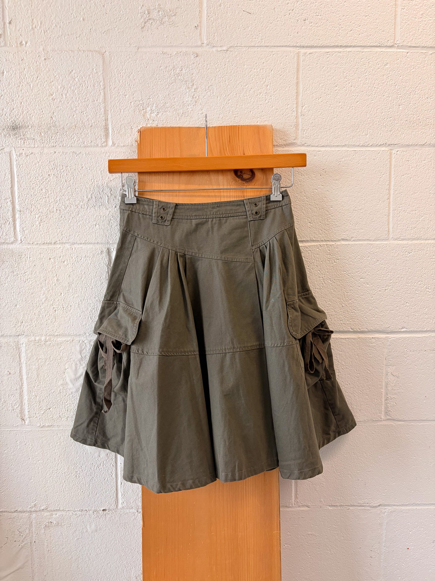 Olive Green Cargo Skirt : 28"W