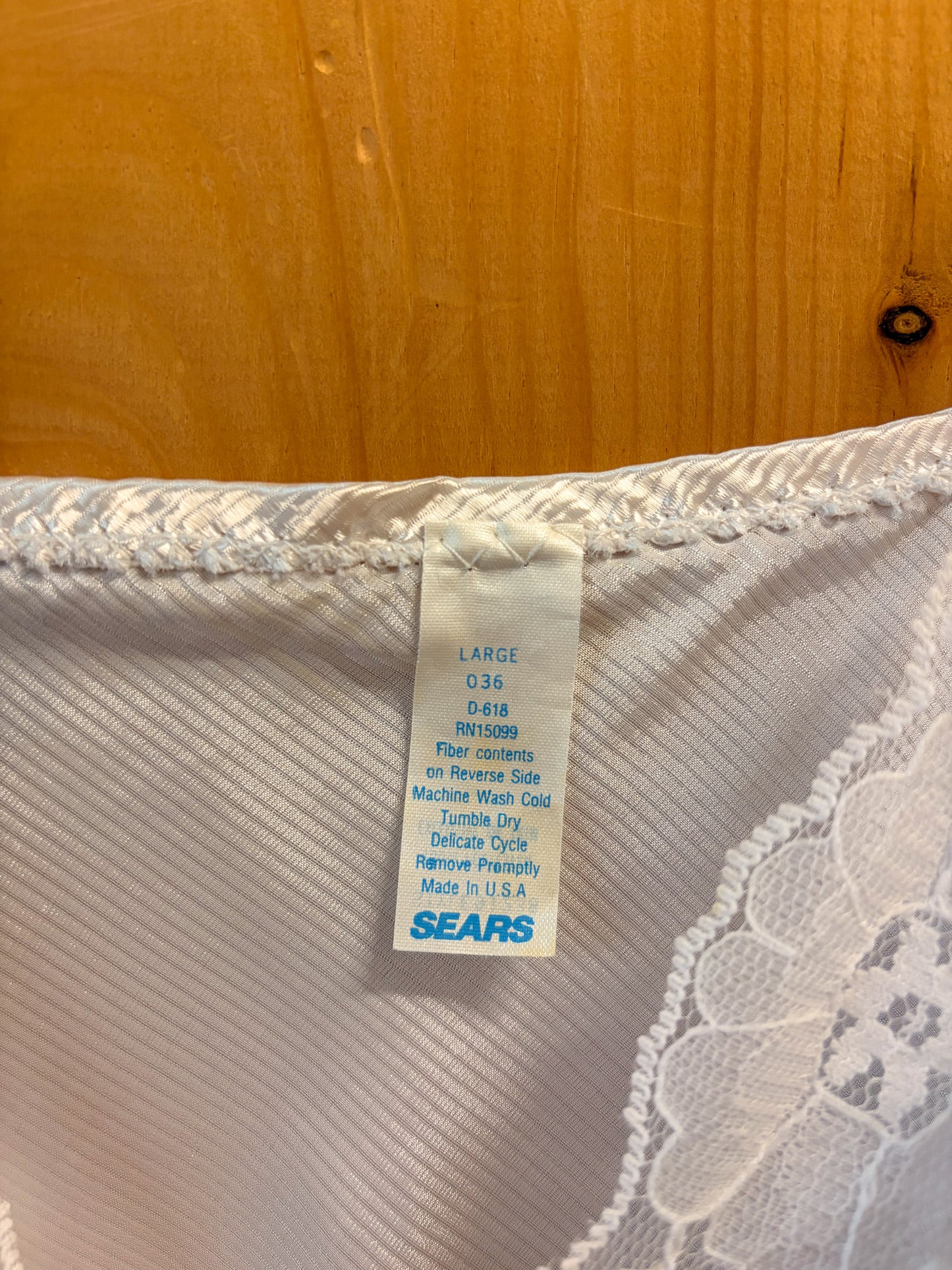 Vtg Shiny White Lace Trimmed Cami : L