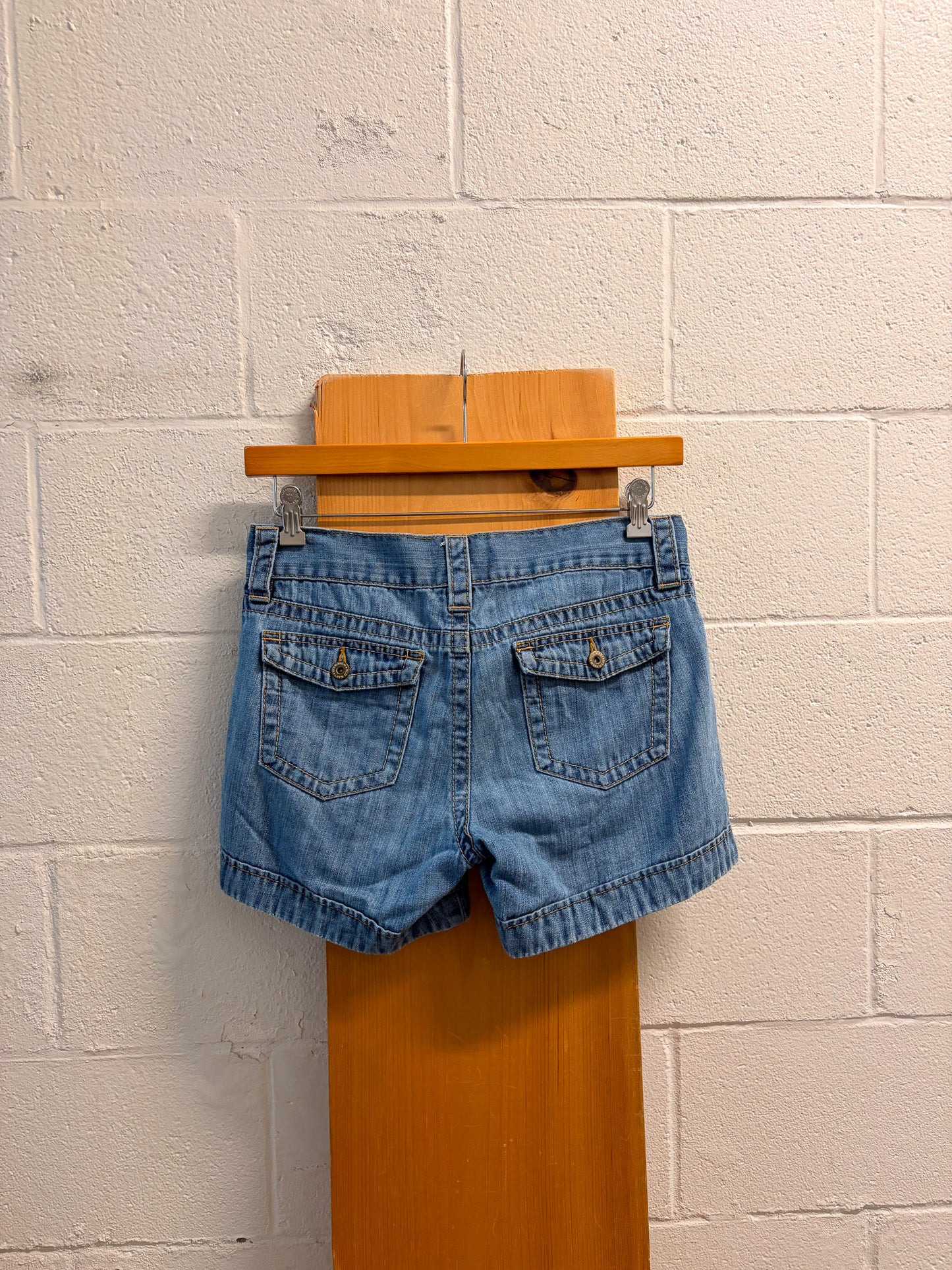 Old Navy Low Rise Denim Shorts : 8