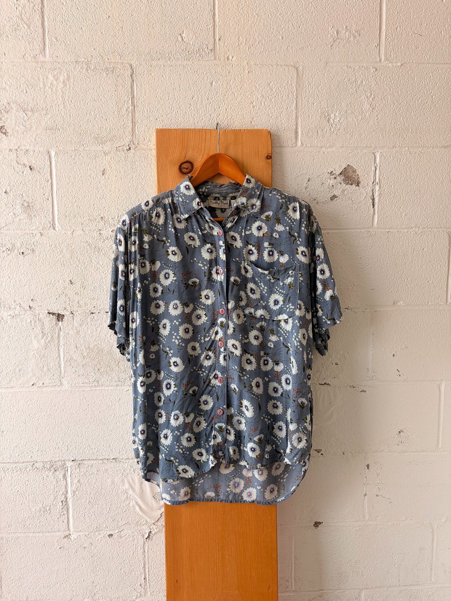 Floral Button Up Blouse : M