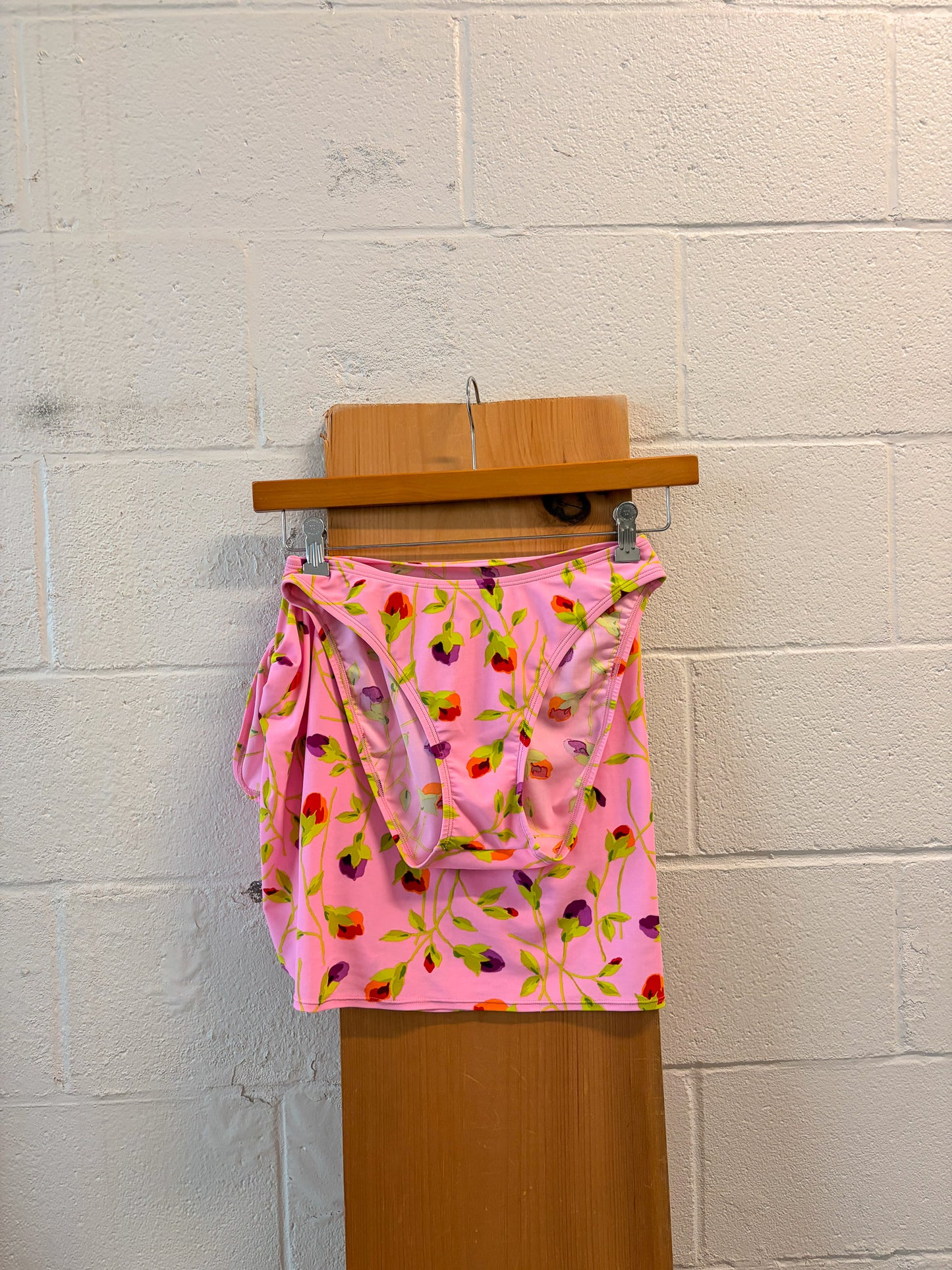 '01 Pink Floral Victoria's Secret Bikini Set : M