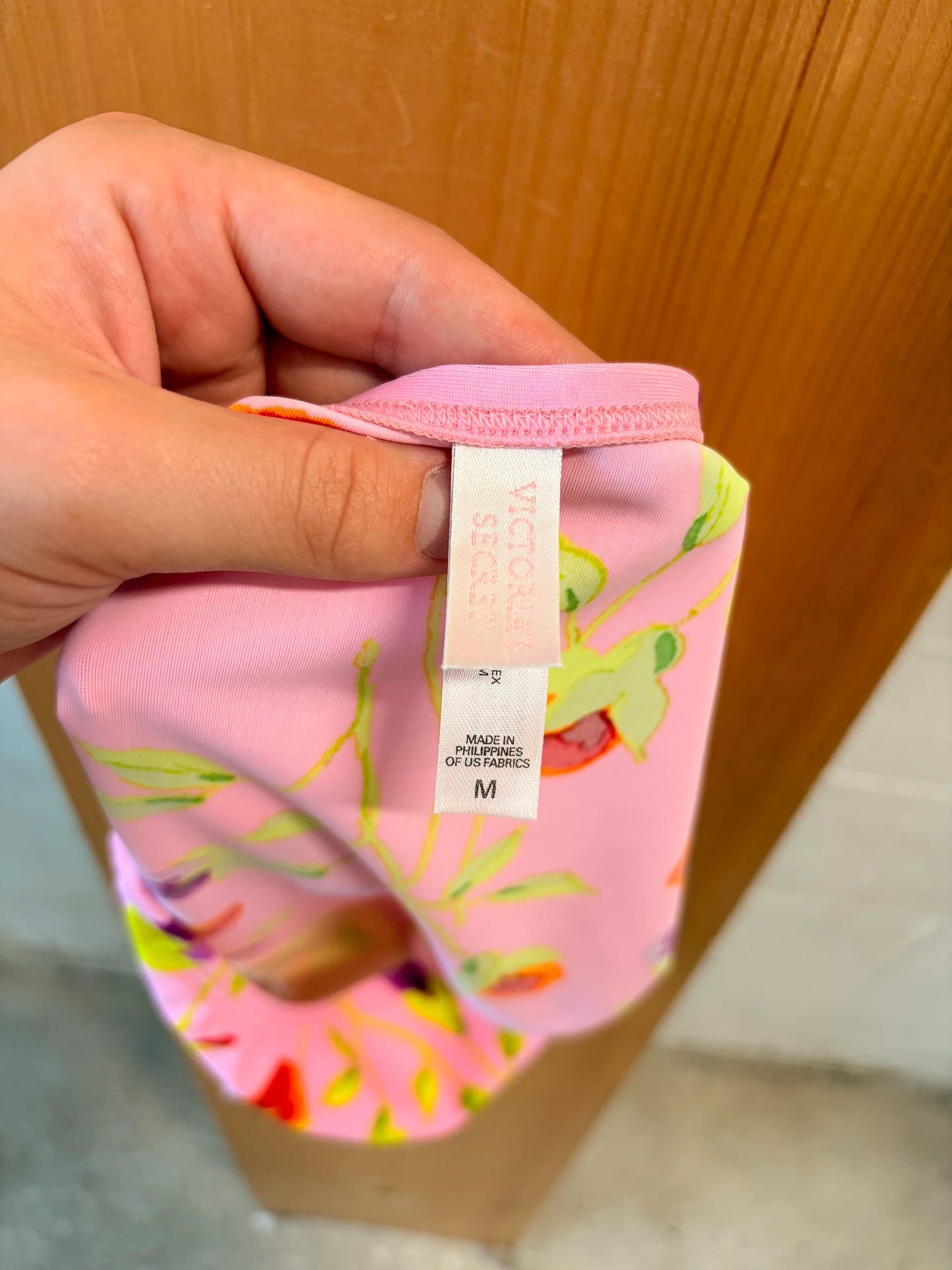 '01 Pink Floral Victoria's Secret Bikini Set : M
